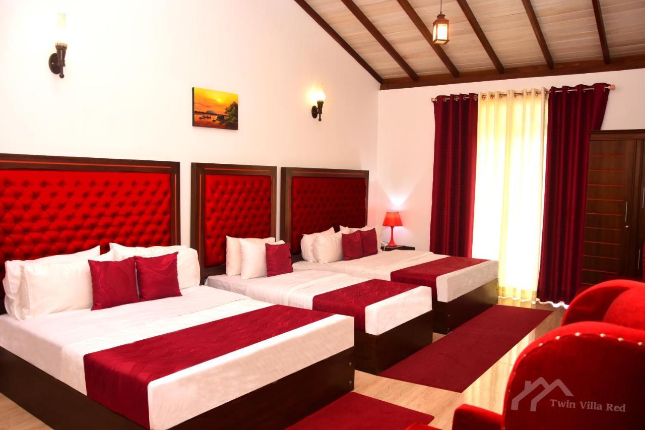 Twin Villa Red نوفارا إيلِيا المظهر الخارجي الصورة
