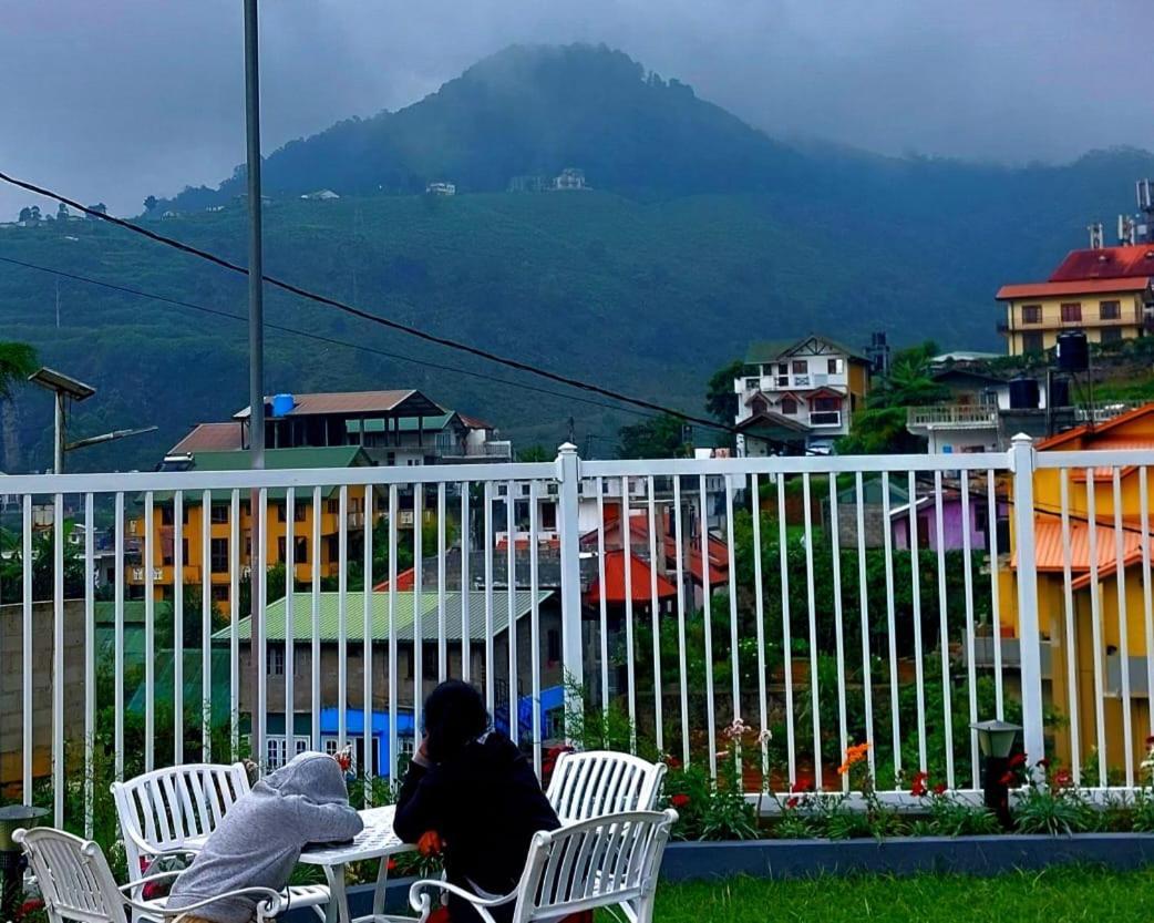 Twin Villa Red نوفارا إيلِيا المظهر الخارجي الصورة